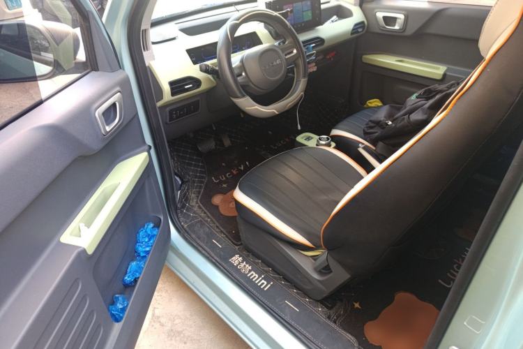 Used Geely Galaxy Panda 2024 Panda Mini 200km Endurance Bear Driver Seat