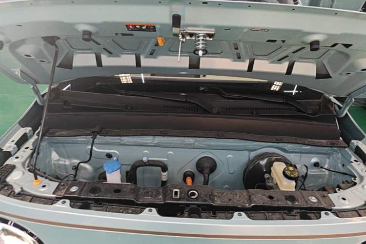 Used Geely Galaxy Panda 2024 Panda Mini 200km Longteng PRO Edition Engine Bay