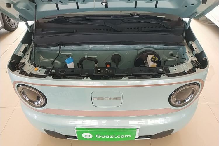 Used Geely Galaxy Panda 2024 Panda Mini 200km Endurance Bear Engine Bay