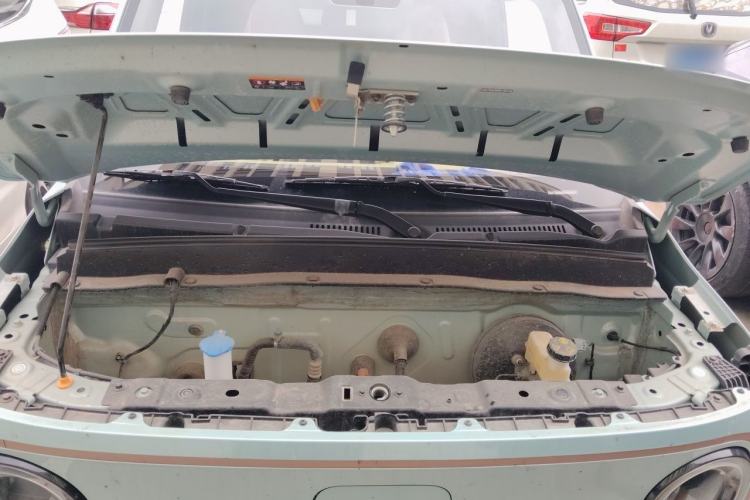 Used Geely Galaxy Panda 2024 Panda Mini 200km Endurance Bear Engine Bay