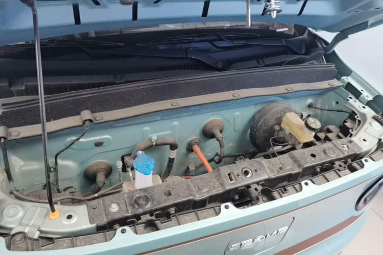 Used Geely Galaxy Panda 2024 Panda Mini 200km Endurance Bear Engine Bay