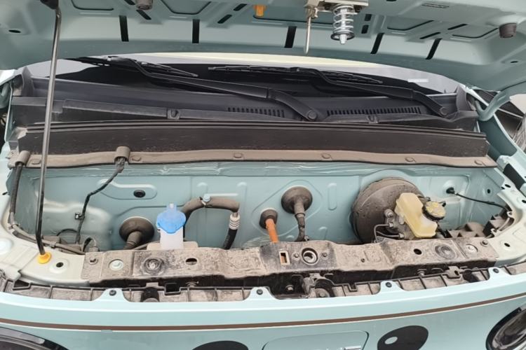 Used Geely Galaxy Panda 2024 Panda Mini 200km Endurance Bear Engine Bay