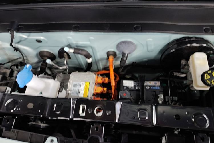 Used Geely Galaxy Panda 2024 Panda Mini 200km Endurance Bear Engine Bay