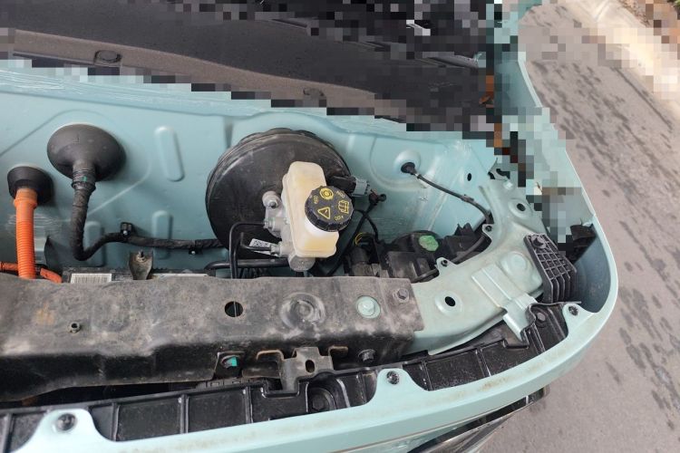 Used Geely Galaxy Panda 2024 Panda Mini 200km Endurance Bear Engine Bay Left