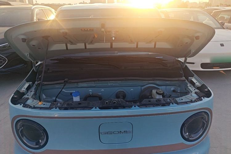 Used Geely Galaxy Panda 2024 Panda Mini 200km Endurance Bear Engine Bay