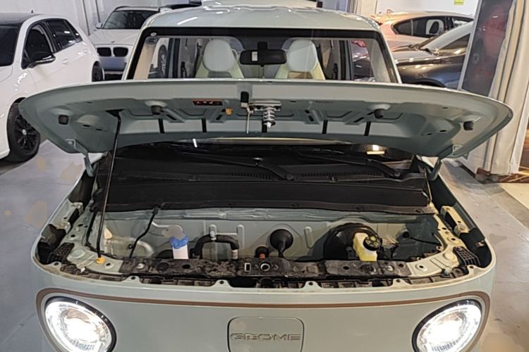 Used Geely Galaxy Panda 2024 Panda Mini 200km Endurance Bear Engine Bay