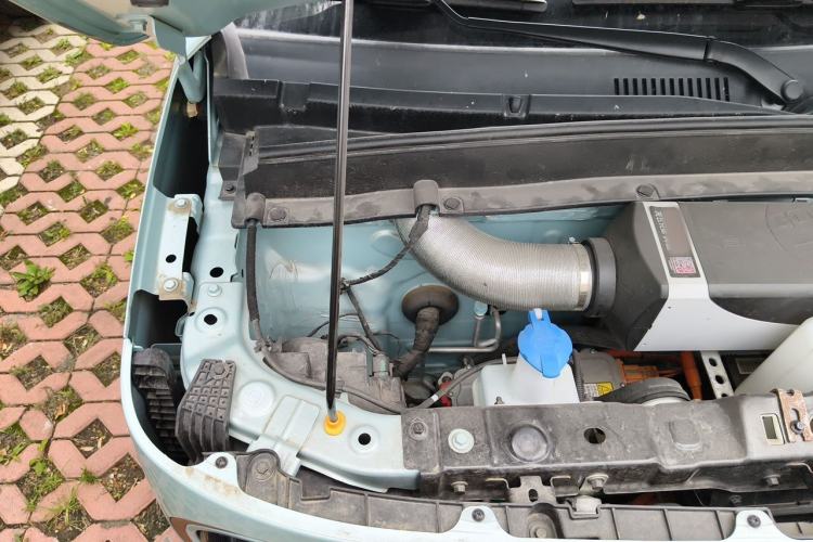 Used Geely Galaxy Panda 2024 Panda Mini 200km Endurance Bear Engine Bay Right