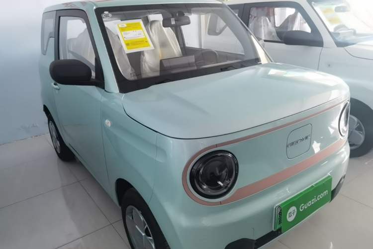 Used Geely Galaxy Panda 2024 Panda Mini 200km Endurance Bear Exterior 1