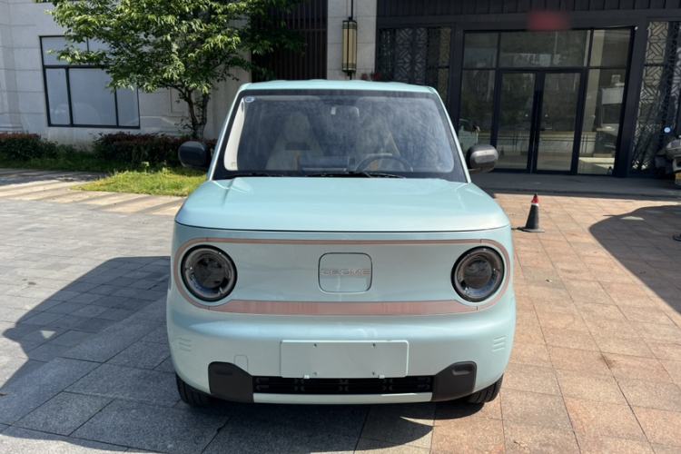 Used Geely Galaxy Panda 2024 Panda Mini 200km Endurance Bear Exterior 1