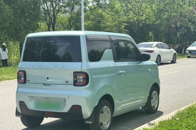 Used Geely Galaxy Panda 2024 Panda Mini 200km Endurance Bear Exterior 3