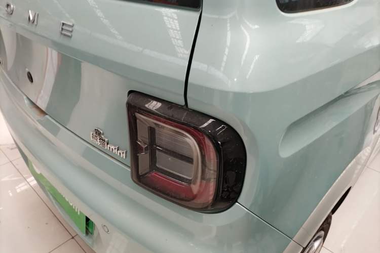 Used Geely Galaxy Panda 2024 Panda Mini 200km Endurance Bear Exterior 3