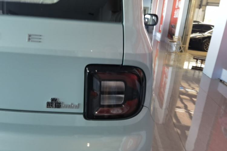 Used Geely Galaxy Panda 2024 Panda Mini 200km Endurance Bear Exterior 3