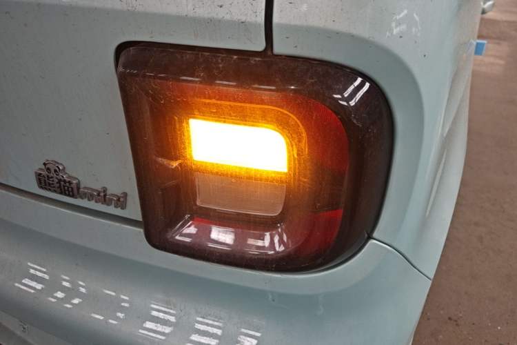 Used Geely Galaxy Panda 2024 Panda Mini 200km Endurance Bear Exterior 3