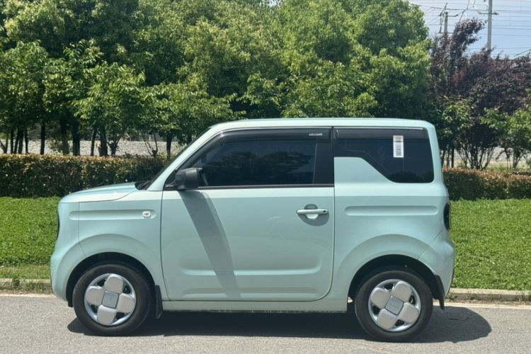 Used Geely Galaxy Panda 2024 Panda Mini 200km Endurance Bear Exterior 5