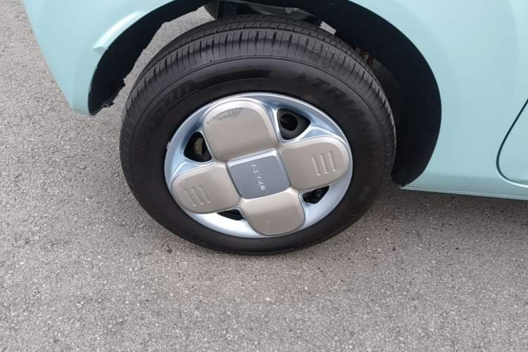 Used Geely Galaxy Panda 2024 Panda Mini 200km Endurance Bear Exterior 5