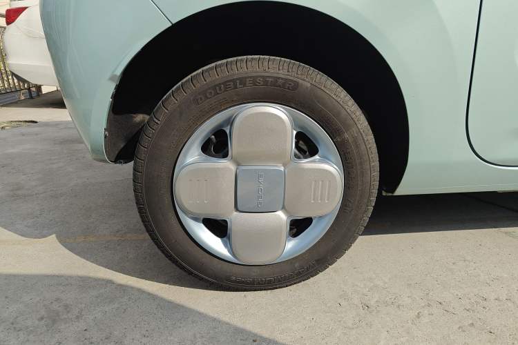 Used Geely Galaxy Panda 2024 Panda Mini 200km Endurance Bear Exterior 5
