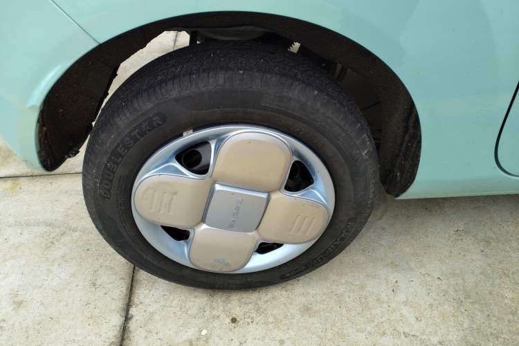 Used Geely Galaxy Panda 2024 Panda Mini 200km Endurance Bear Exterior 5