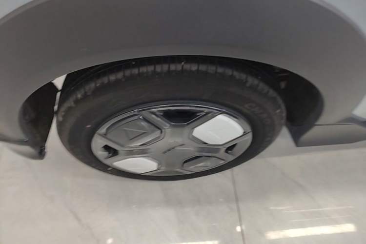Used Geely Galaxy Panda 2024 200km Panda Kart Exterior 5