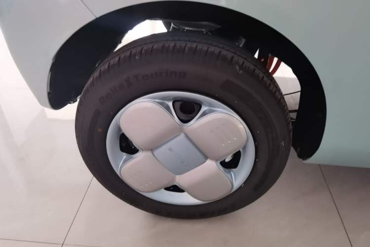 Used Geely Galaxy Panda 2024 Panda Mini 200km Endurance Bear Exterior 5
