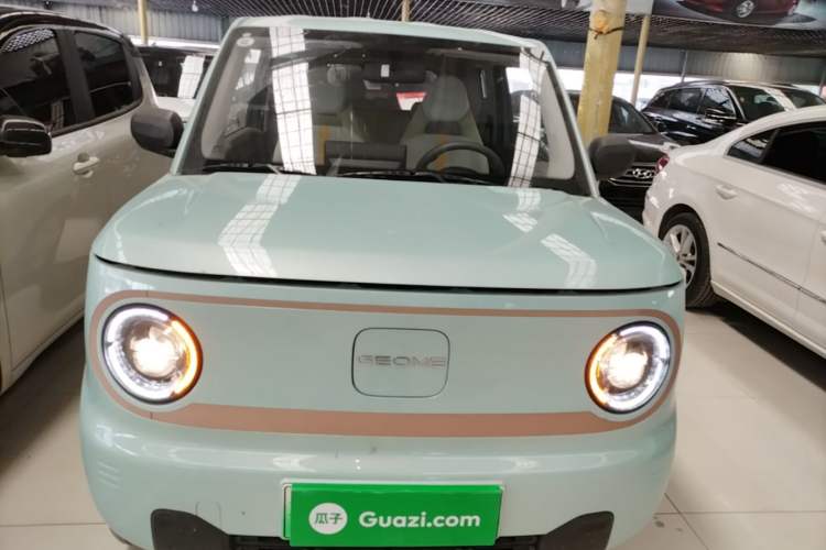 Used Geely Galaxy Panda 2024 Panda Mini 200km Endurance Bear Front