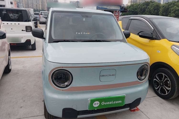 Used Geely Galaxy Panda 2024 Panda Mini 200km Endurance Bear Front
