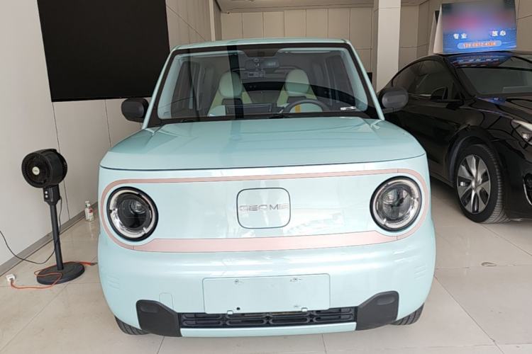 Used Geely Galaxy Panda 2024 Panda Mini 200km Endurance Bear Front