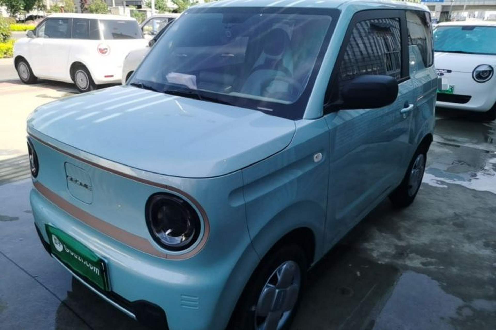 Used Geely Galaxy Panda 2024 Panda Mini 200km Endurance Bear Front Left 45 Deg
