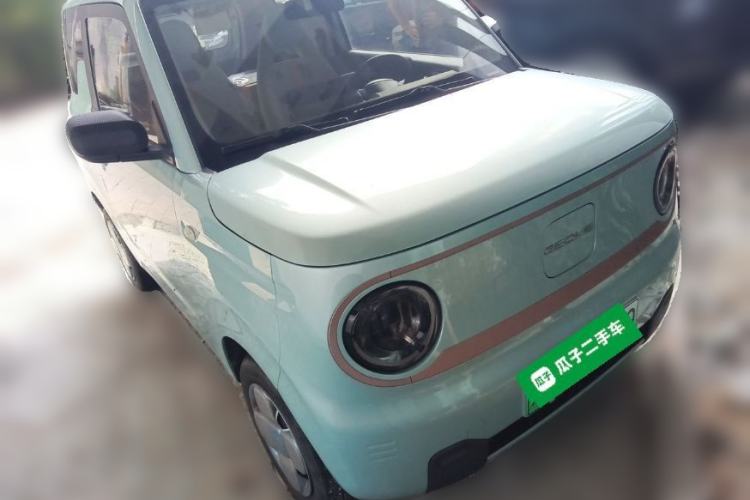 Used Geely Galaxy Panda 2024 Panda Mini 200km Endurance Bear Front Right 45 Deg