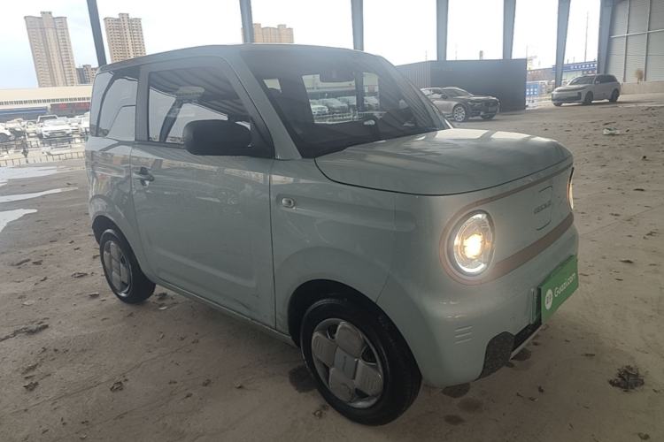 Used Geely Galaxy Panda 2024 Panda Mini 200km Endurance Bear Front Right 45 Deg