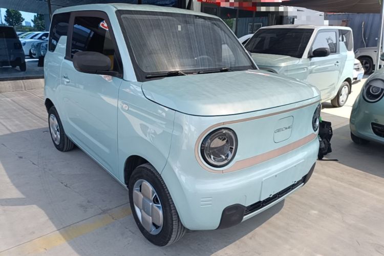 Used Geely Galaxy Panda 2024 Panda Mini 200km Endurance Bear Front Right 45 Deg