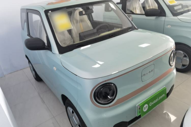 Used Geely Galaxy Panda 2024 Panda Mini 200km Endurance Bear Front Right 45 Deg