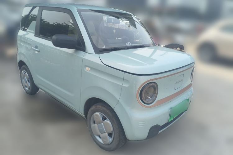 Used Geely Galaxy Panda 2024 Panda Mini 200km Endurance Bear Front Right 45 Deg