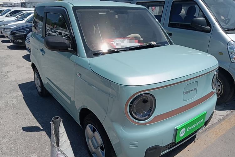 Used Geely Galaxy Panda 2024 Panda Mini 200km Endurance Bear Front Right 45 Deg