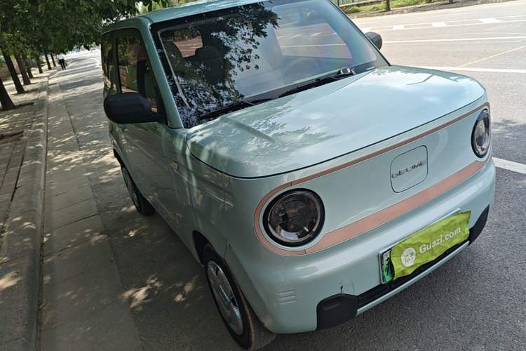 Used Geely Galaxy Panda 2024 Panda Mini 200km Endurance Bear Front Right 45 Deg