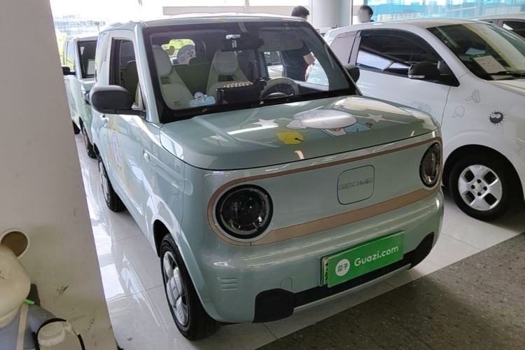 Used Geely Galaxy Panda 2024 Panda Mini 200km Endurance Bear Front Right 45 Deg