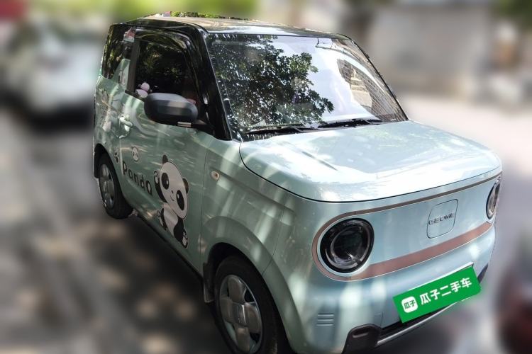 Used Geely Galaxy Panda 2024 Panda Mini 200km Endurance Bear Front Right 45 Deg