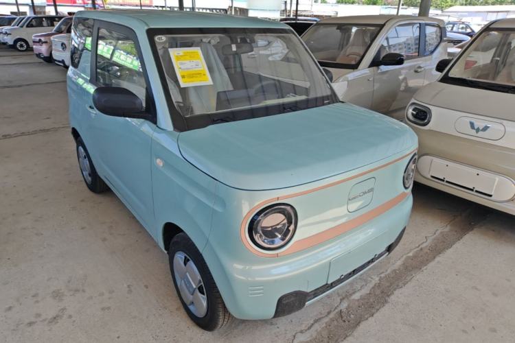 Used Geely Galaxy Panda 2024 Panda Mini 200km Endurance Bear Front Right 45 Deg