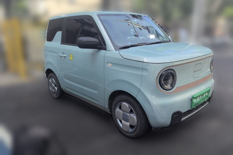 Used Geely Galaxy Panda 2024 Panda Mini 200km Endurance Bear Front Right 45 Deg