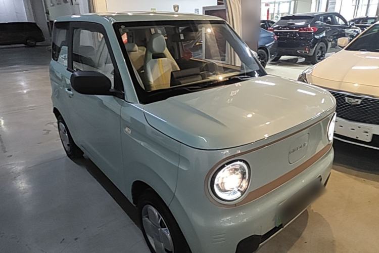 Used Geely Galaxy Panda 2024 Panda Mini 200km Endurance Bear Front Right 45 Deg
