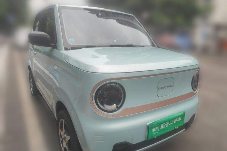 Used Geely Galaxy Panda 2024 Panda Mini 200km Endurance Bear Front Right 45 Deg