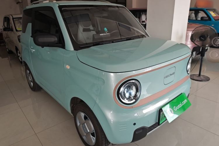 Used Geely Galaxy Panda 2024 Panda Mini 200km Endurance Bear Front Right 45 Deg