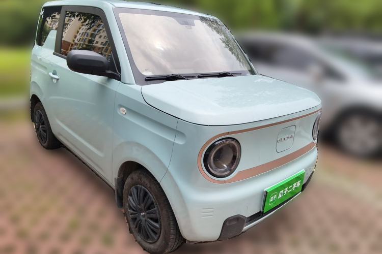 Used Geely Galaxy Panda 2024 Panda Mini 200km Endurance Bear Front Right 45 Deg