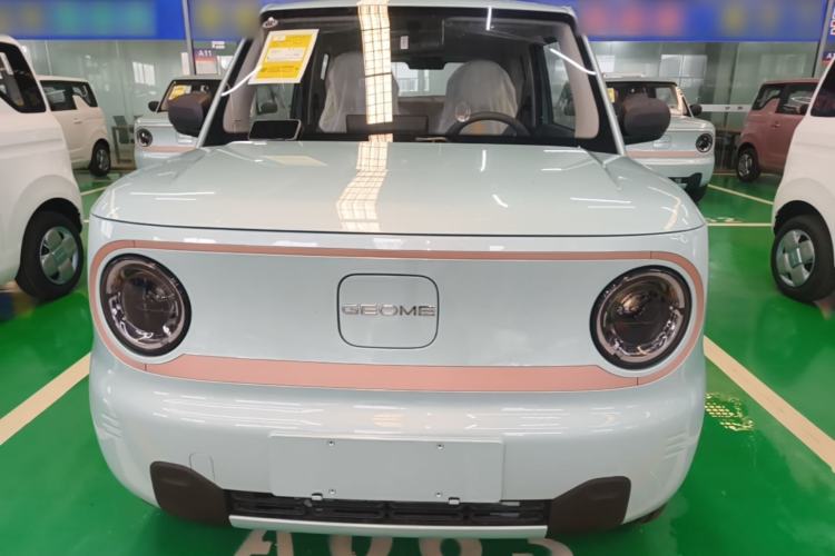 Used Geely Galaxy Panda 2024 Panda Mini 200km Longteng PRO Edition Front