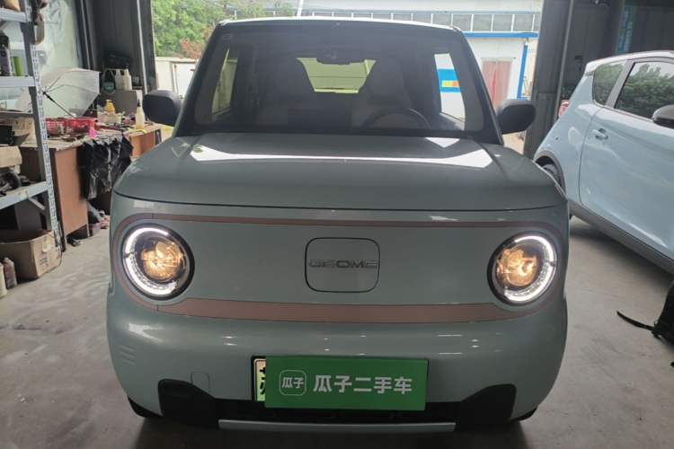 Used Geely Galaxy Panda 2024 Panda Mini 200km Endurance Bear Front