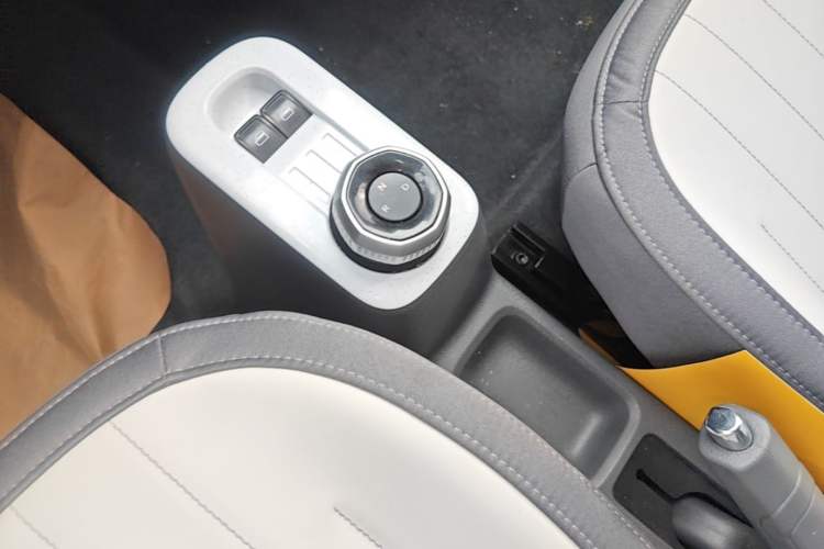 Used Geely Galaxy Panda 2024 200km Panda Kart Gear Lever