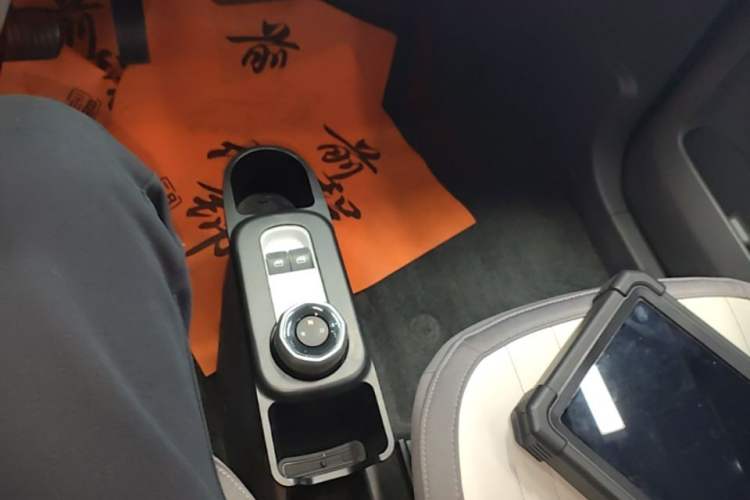 Used Geely Galaxy Panda 2024 200km Panda Kart Gear Lever