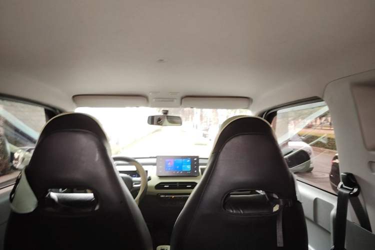 Used Geely Galaxy Panda 2024 Panda Mini 200km Endurance Bear Headliner