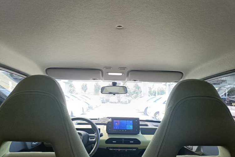 Used Geely Galaxy Panda 2024 Panda Mini 200km Endurance Bear Headliner