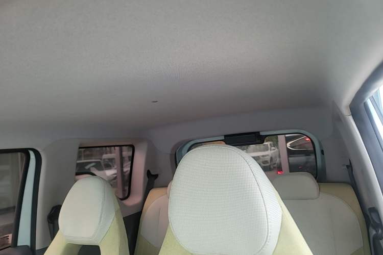 Used Geely Galaxy Panda 2024 Panda Mini 200km Endurance Bear Headliner