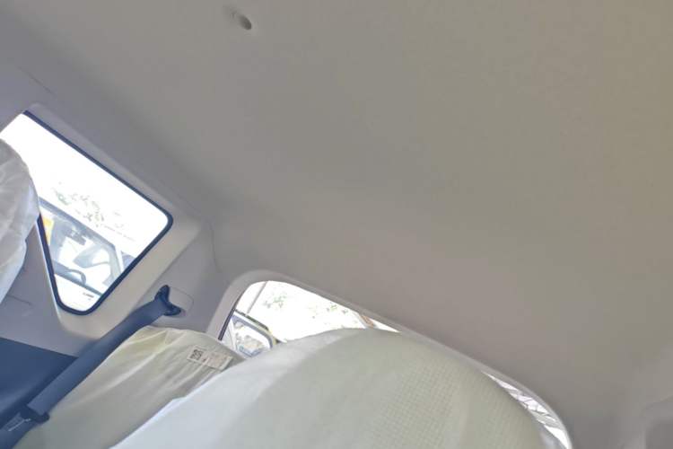 Used Geely Galaxy Panda 2024 Panda Mini 200km Endurance Bear Headliner